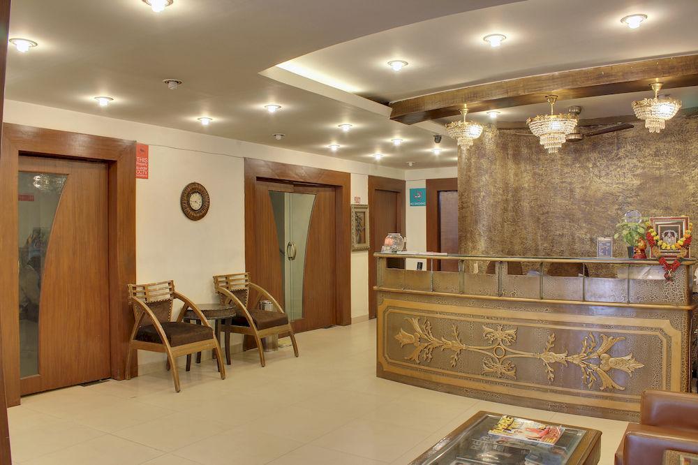 Hotel Oyo 358 Sarojini Nagar Neu-Delhi Exterior foto